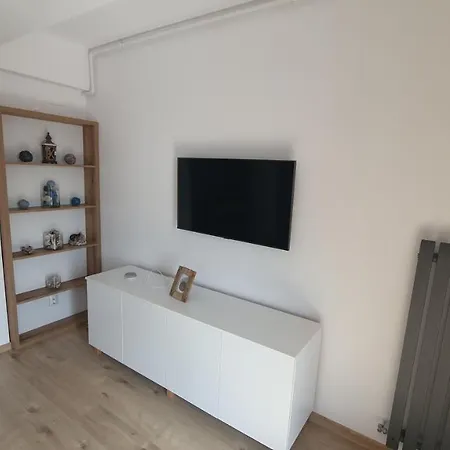 Lacvedere Apartment
